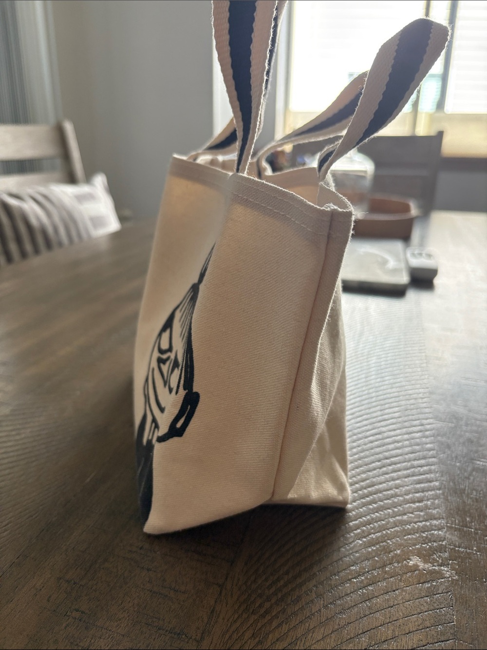 Moomin Cream Canvas Tote Bag with Black Graphic - Picture 5 of 8